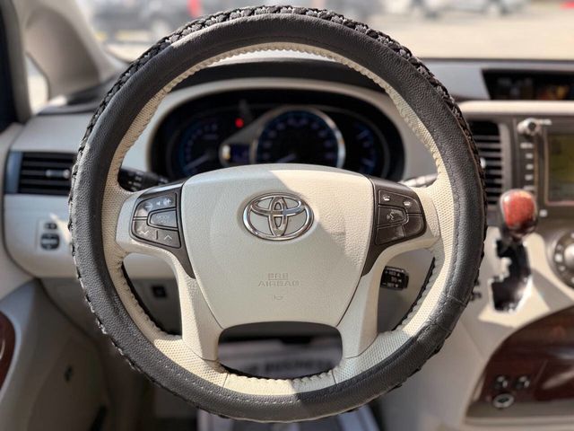 2012 Toyota Sienna XLE 7 Passenger Auto Access Seat 4dr Mini Van - 23005227 - 15