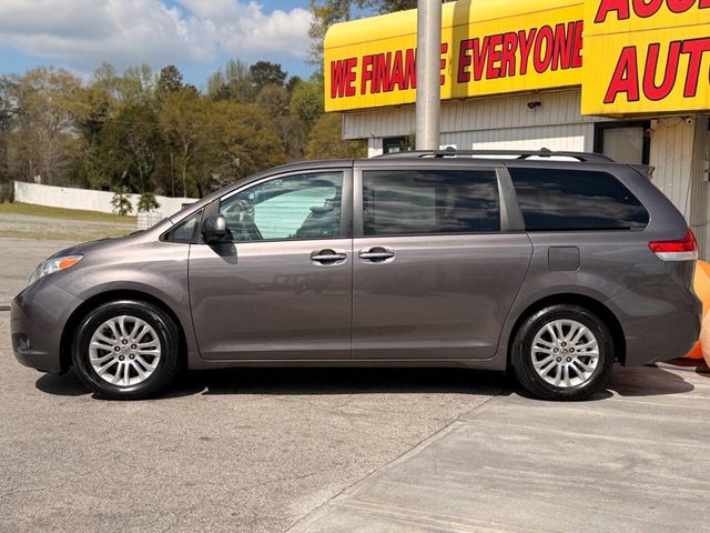 2012 Toyota Sienna XLE 7 Passenger Auto Access Seat 4dr Mini Van - 23005227 - 1