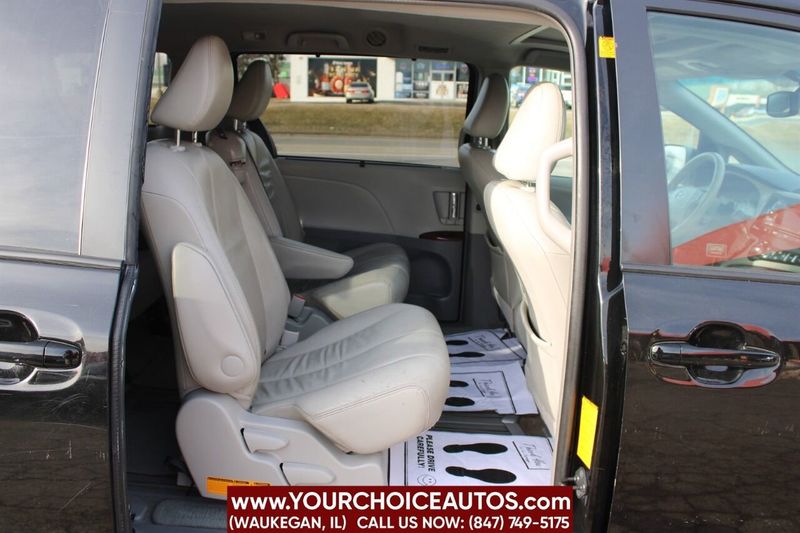 2012 Toyota Sienna XLE 8 Passenger 4dr Mini Van - 22330666 - 14