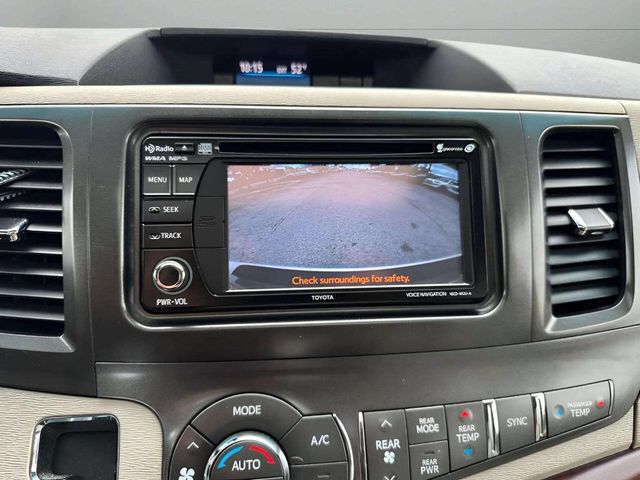 2012 Toyota Sienna XLE 8 Passenger 4dr Mini Van - 22936430 - 17