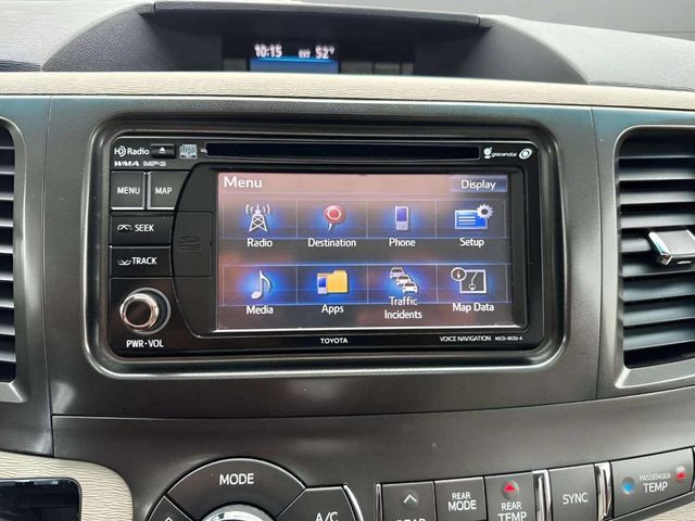 2012 Toyota Sienna XLE 8 Passenger 4dr Mini Van - 22936430 - 19