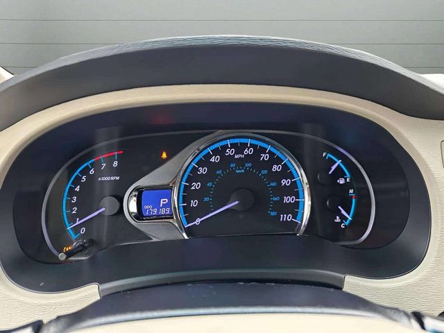 2012 Toyota Sienna XLE 8 Passenger 4dr Mini Van - 22936430 - 24