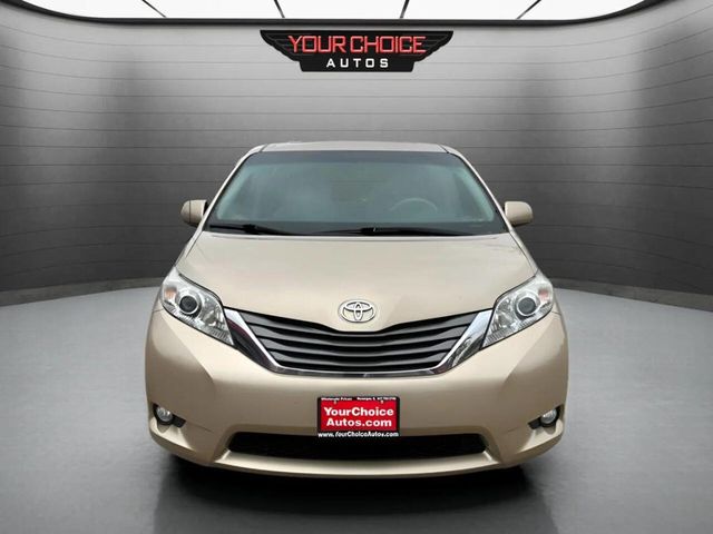 2012 Toyota Sienna XLE 8 Passenger 4dr Mini Van - 22936430 - 7