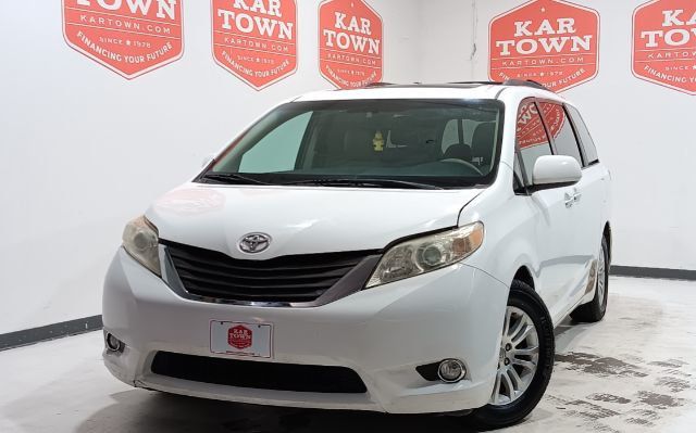 2012 Toyota Sienna XLE FWD 8-Passenger V6 - 22590434 - 0