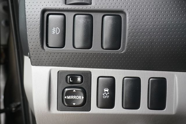 2012 Toyota Tacoma 2WD Double Cab V6 Automatic PreRunner - 22932220 - 17