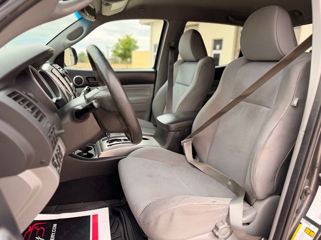 2012 Toyota Tacoma 4WD Double Cab LB V6 Automatic - 23021777 - 18