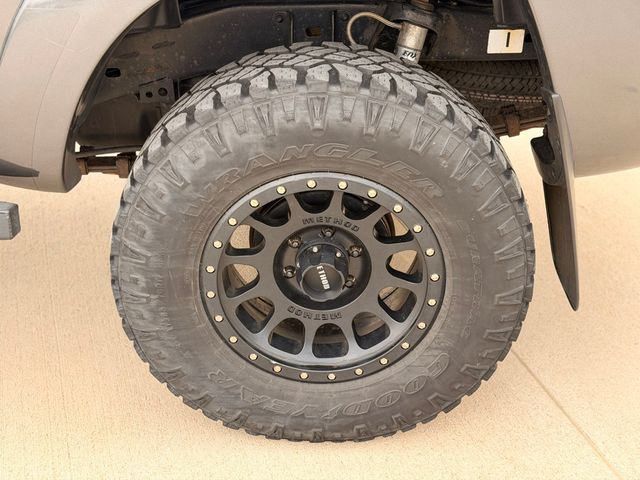 2012 Toyota Tacoma 4WD Double Cab LB V6 Automatic - 23021777 - 36