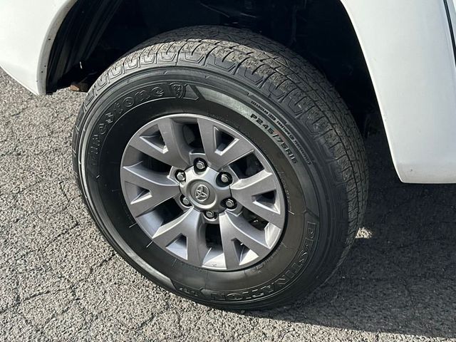 2012 Toyota Tacoma 4WD Double Cab V6 Automatic - 22944430 - 10