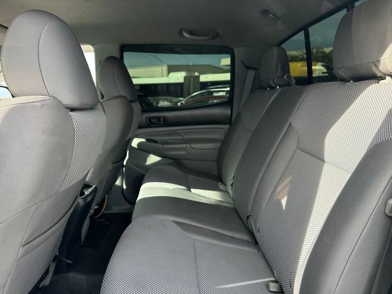 2012 Toyota Tacoma 4WD Double Cab V6 Automatic - 22944430 - 13