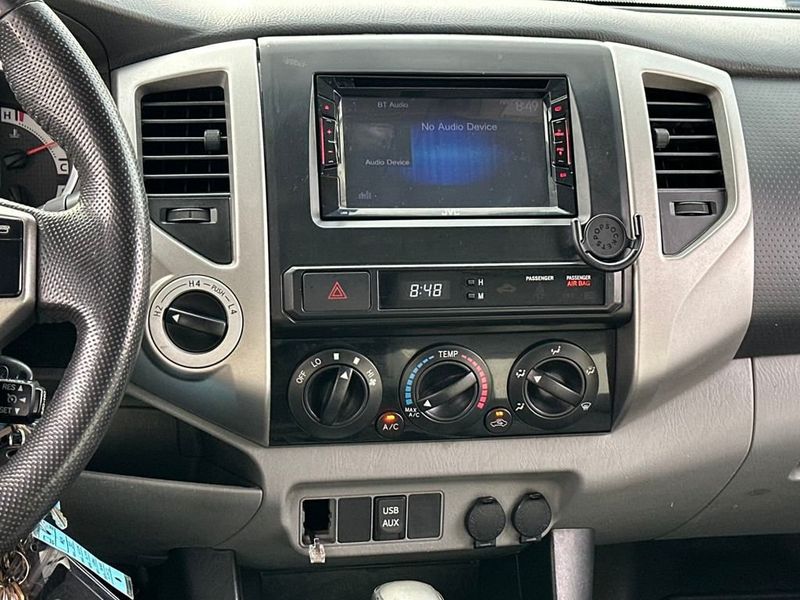 2012 Toyota Tacoma 4WD Double Cab V6 Automatic - 22944430 - 14