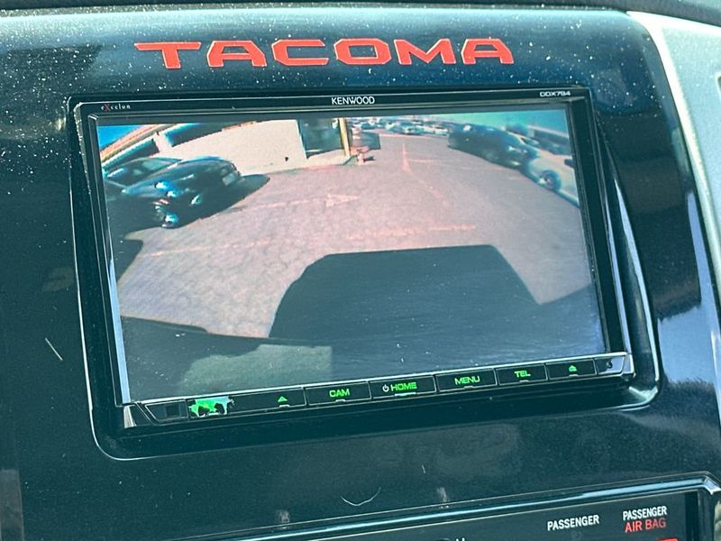 2012 Toyota Tacoma 4WD Double Cab V6 Automatic - 22980611 - 17