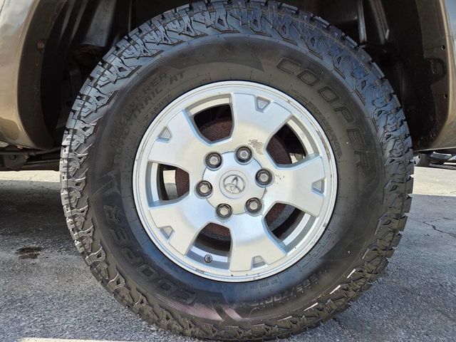 2012 Toyota Tacoma 4WD Double Cab V6 Automatic - 23013492 - 28