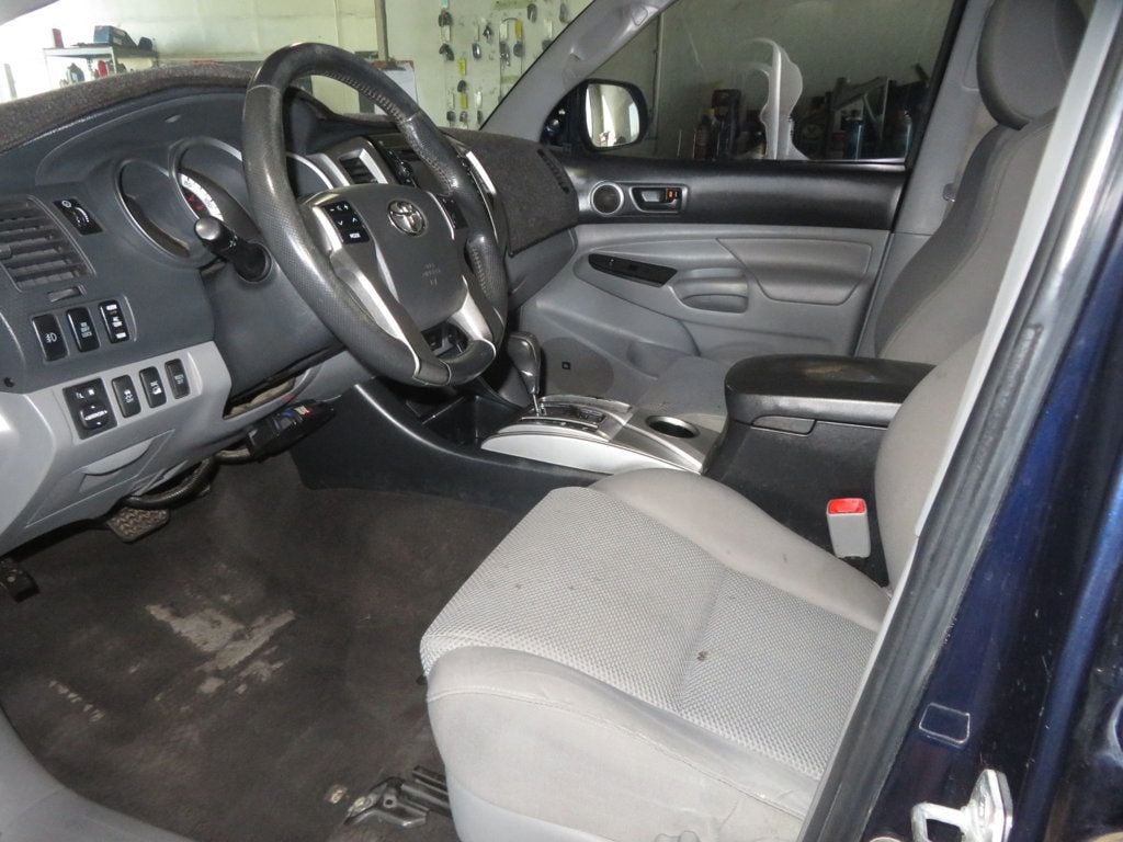 2012 Toyota Tacoma EXTRA CLEAN DOUBLECAB 4X4 TACOMA 4.0 SOUTHWEST TRUCK NO RUST  - 22937662 - 17