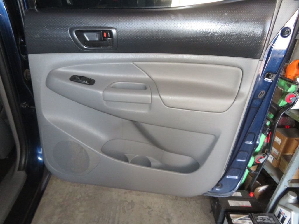 2012 Toyota Tacoma EXTRA CLEAN DOUBLECAB 4X4 TACOMA 4.0 SOUTHWEST TRUCK NO RUST  - 22937662 - 24