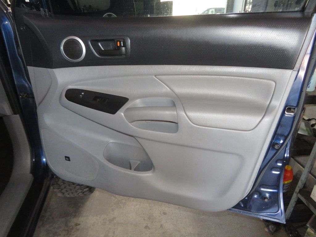 2012 Toyota Tacoma EXTRA CLEAN DOUBLECAB 4X4 TACOMA 4.0 SOUTHWEST TRUCK NO RUST  - 22937662 - 29