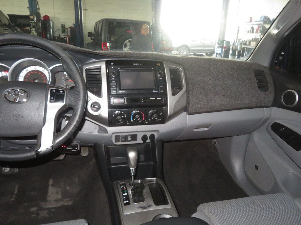 2012 Toyota Tacoma EXTRA CLEAN DOUBLECAB 4X4 TACOMA 4.0 SOUTHWEST TRUCK NO RUST  - 22937662 - 34