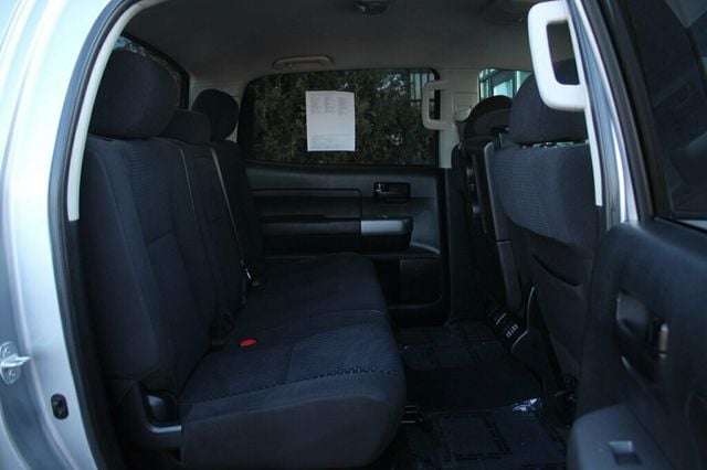 2012 Toyota Tundra 4WD CREWMAX W/ TOW PKG, 18" ALLOY WHEELS - 22963016 - 11