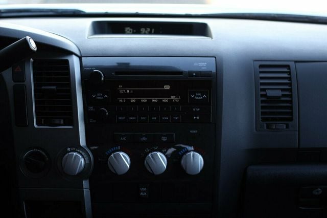 2012 Toyota Tundra 4WD CREWMAX W/ TOW PKG, 18" ALLOY WHEELS - 22963016 - 14