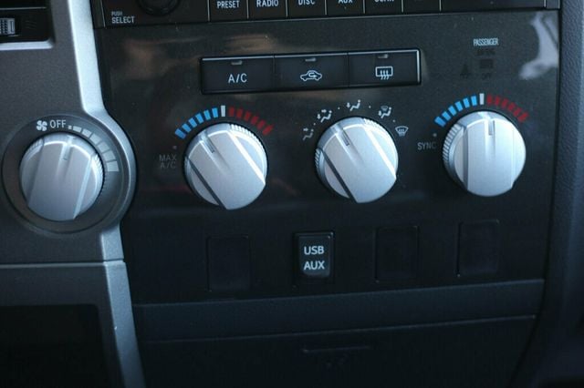 2012 Toyota Tundra 4WD CREWMAX W/ TOW PKG, 18" ALLOY WHEELS - 22963016 - 16