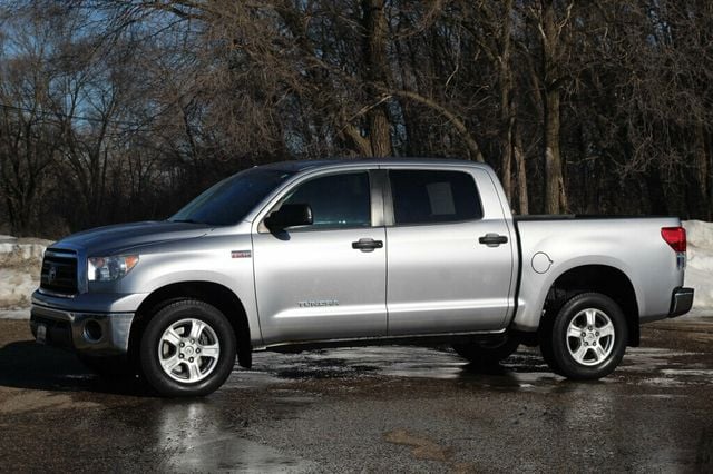 2012 Toyota Tundra 4WD CREWMAX W/ TOW PKG, 18" ALLOY WHEELS - 22963016 - 17