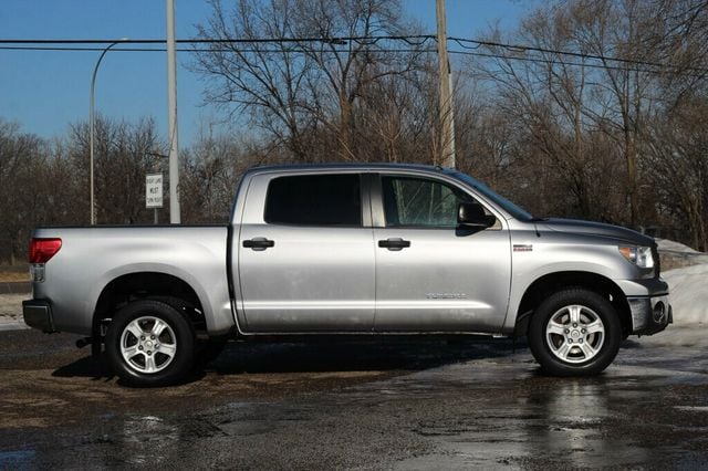 2012 Toyota Tundra 4WD CREWMAX W/ TOW PKG, 18" ALLOY WHEELS - 22963016 - 1