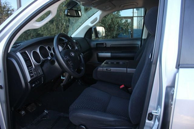 2012 Toyota Tundra 4WD CREWMAX W/ TOW PKG, 18" ALLOY WHEELS - 22963016 - 25