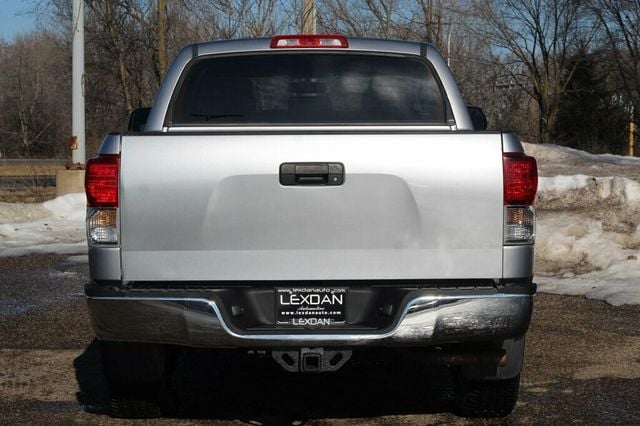 2012 Toyota Tundra 4WD CREWMAX W/ TOW PKG, 18" ALLOY WHEELS - 22963016 - 4