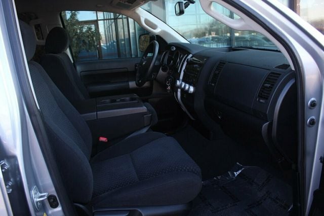 2012 Toyota Tundra 4WD CREWMAX W/ TOW PKG, 18" ALLOY WHEELS - 22963016 - 8