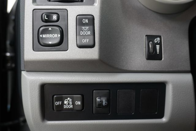 2012 Toyota Tundra CrewMax 5.7L V8 6-Speed Automatic - 23030293 - 22
