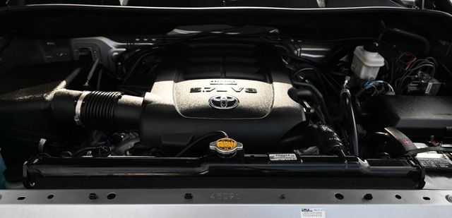 2012 Toyota Tundra Double Cab 5.7L V8 6-Speed Automatic - 23062901 - 18