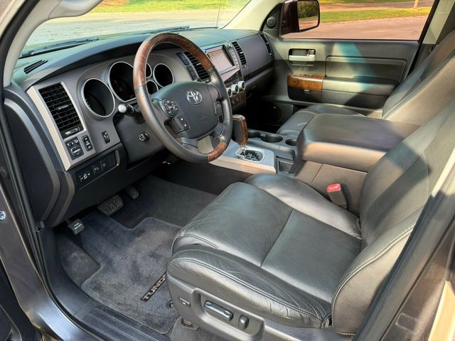 2012 Toyota Tundra Platinum, Limited, 4x4, Heated & Ventilated Seats, Int Woodgrain - 23015074 - 15