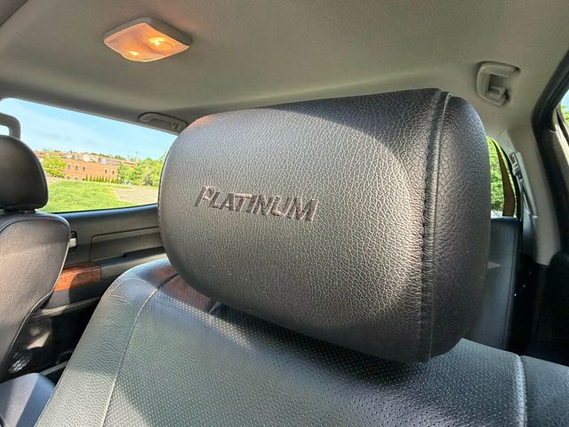 2012 Toyota Tundra Platinum, Limited, 4x4, Heated & Ventilated Seats, Int Woodgrain - 23015074 - 17