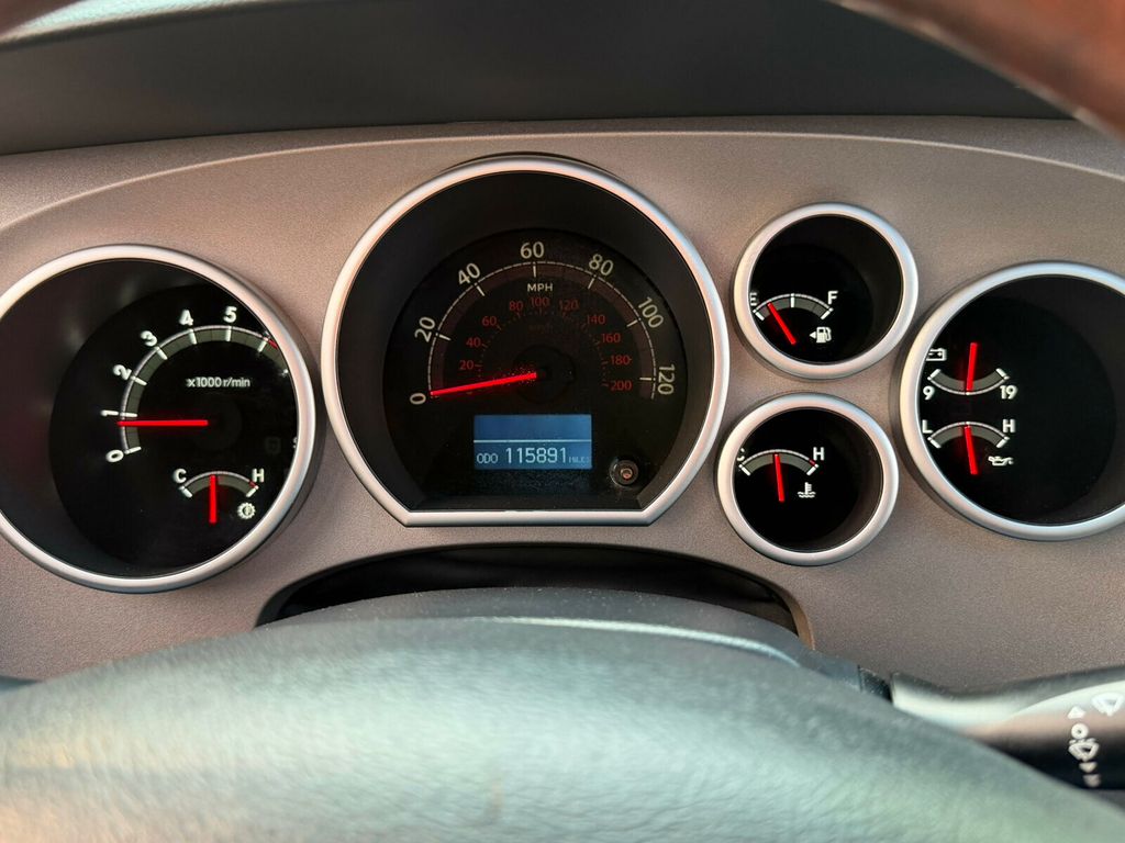 2012 Toyota Tundra Platinum, Limited, 4x4, Heated & Ventilated Seats, Int Woodgrain - 23015074 - 20