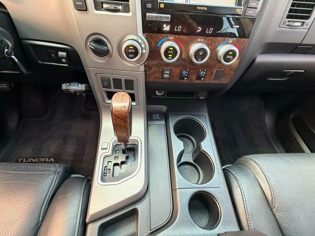 2012 Toyota Tundra Platinum, Limited, 4x4, Heated & Ventilated Seats, Int Woodgrain - 23015074 - 22