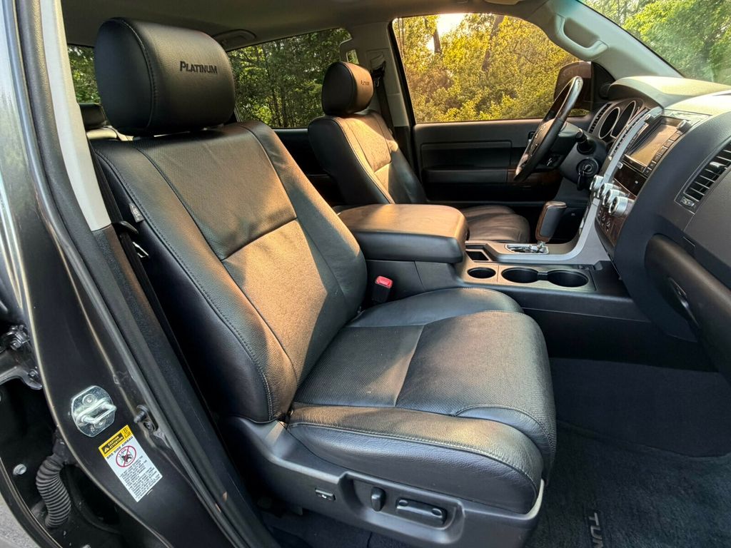 2012 Toyota Tundra Platinum, Limited, 4x4, Heated & Ventilated Seats, Int Woodgrain - 23015074 - 30