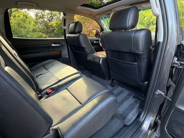 2012 Toyota Tundra Platinum, Limited, 4x4, Heated & Ventilated Seats, Int Woodgrain - 23015074 - 32