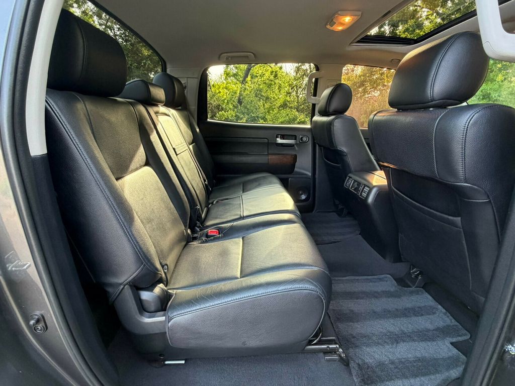 2012 Toyota Tundra Platinum, Limited, 4x4, Heated & Ventilated Seats, Int Woodgrain - 23015074 - 39