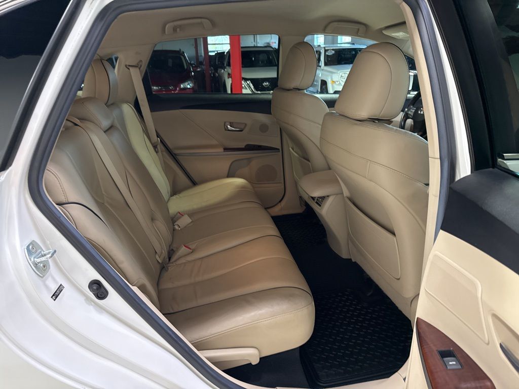 2012 Toyota Venza 4dr Wagon I4 AWD XLE - 23016676 - 35