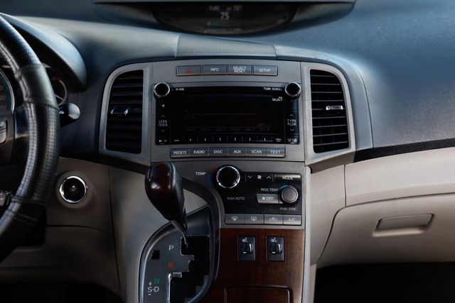 2012 Toyota Venza 4dr Wagon I4 FWD XLE - 22925504 - 36