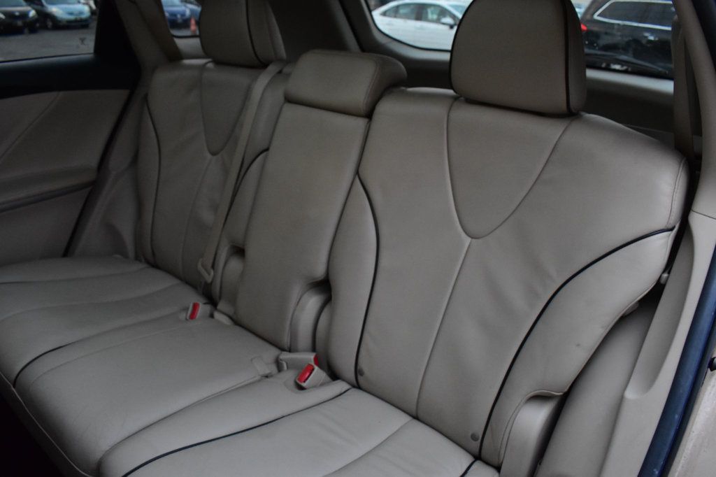 2012 Toyota Venza 4dr Wagon V6 AWD Limited - 22919795 - 20