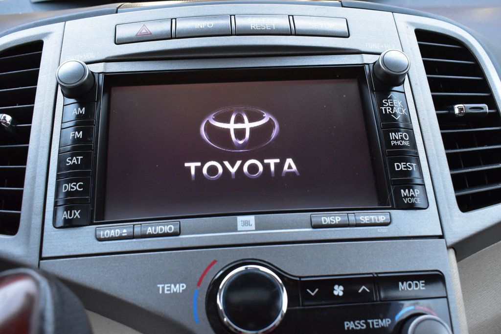 2012 Toyota Venza 4dr Wagon V6 AWD Limited - 22919795 - 27
