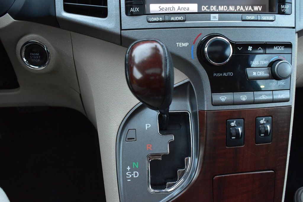 2012 Toyota Venza 4dr Wagon V6 AWD Limited - 22919795 - 39