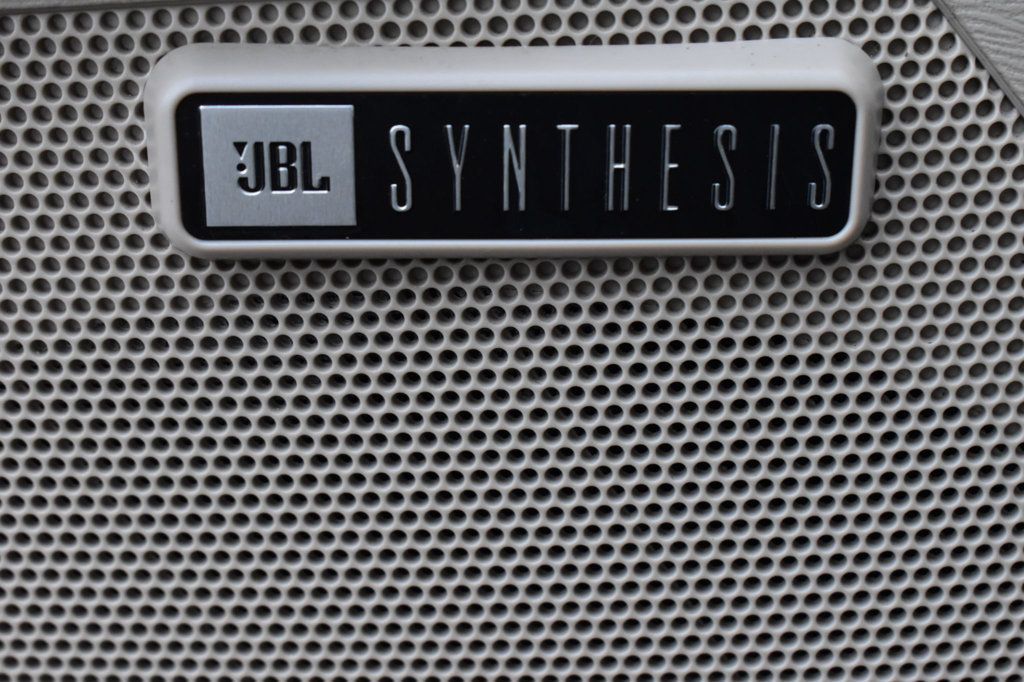 2012 Toyota Venza 4dr Wagon V6 AWD Limited - 22919795 - 43