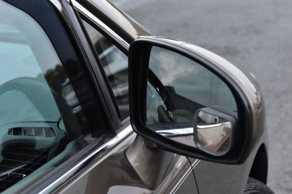 2012 Toyota Venza 4dr Wagon V6 AWD Limited - 22919795 - 53