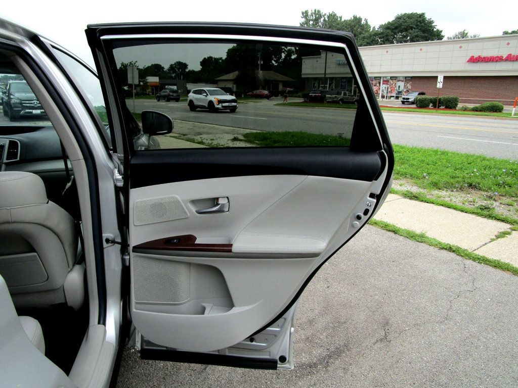 2012 Toyota Venza 4dr Wagon V6 AWD Limited - 23066405 - 29