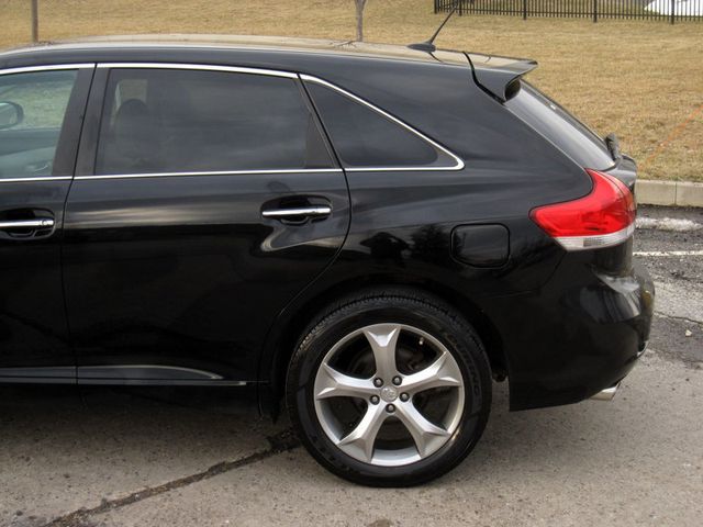 2012 Toyota Venza 4dr Wagon V6 AWD XLE - 22988897 - 10