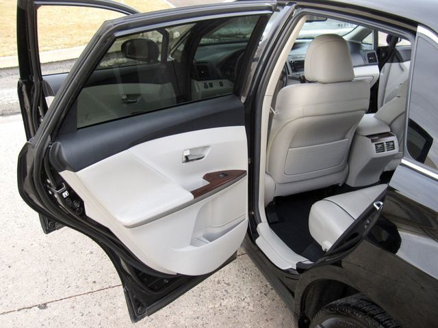 2012 Toyota Venza 4dr Wagon V6 AWD XLE - 22988897 - 26