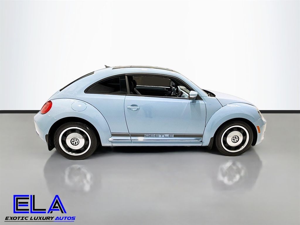 2012 Volkswagen Beetle 2.5L photo 7