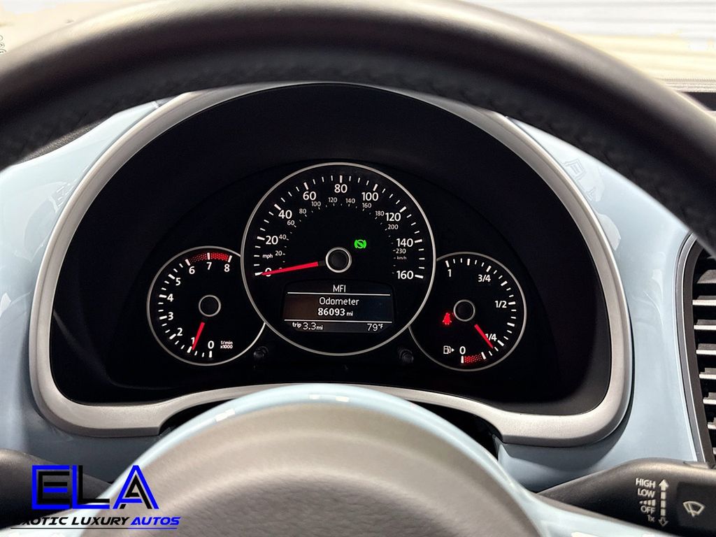2012 Volkswagen Beetle 2.5L photo 11