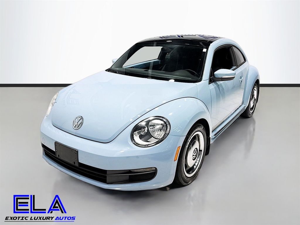 2012 Volkswagen Beetle 2.5L photo 2